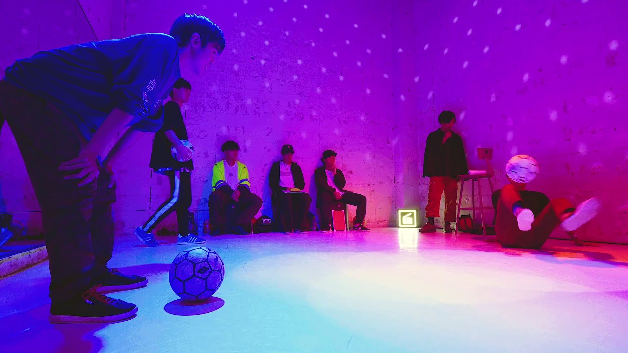 【Freestyle Football】FEEL GAMEStyle Battle | AKI vs dice-k vs YuURo Freestyle football