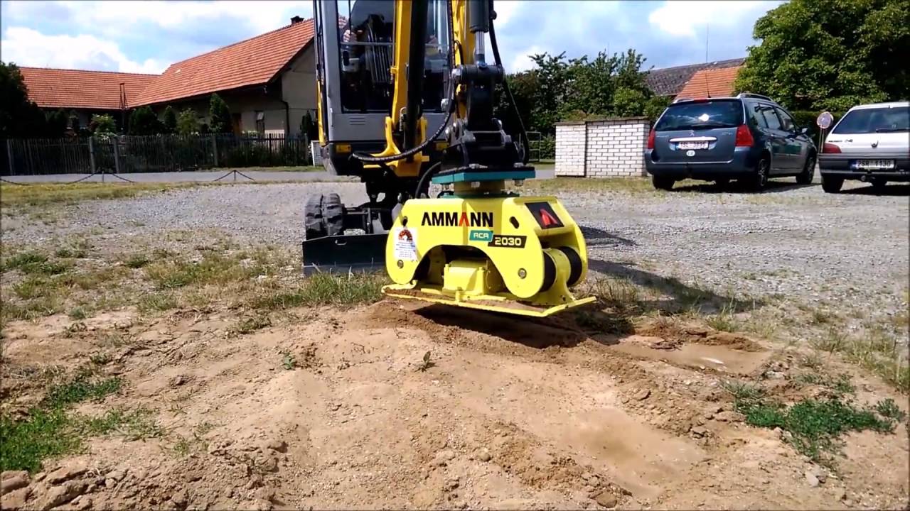 Nesen&aacute; vibračn&iacute; deska ACA 2030 Ammann