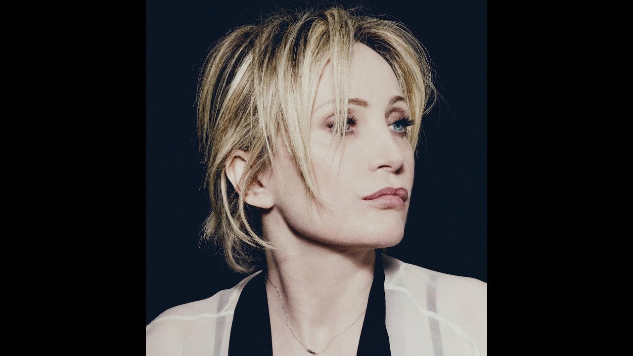 Patricia Kaas - Embrasse