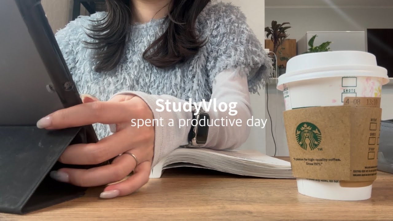 【StudyVlog】6:30a.m.から始まる社会人受験生の勉強する休日✍🏻🎞️ | 勉強vlog | スタバで朝から勉強☕️🤍 | 社会人1年目👩🏻‍💻 | 免許更新,読書,資格勉強etc,,,🍃
