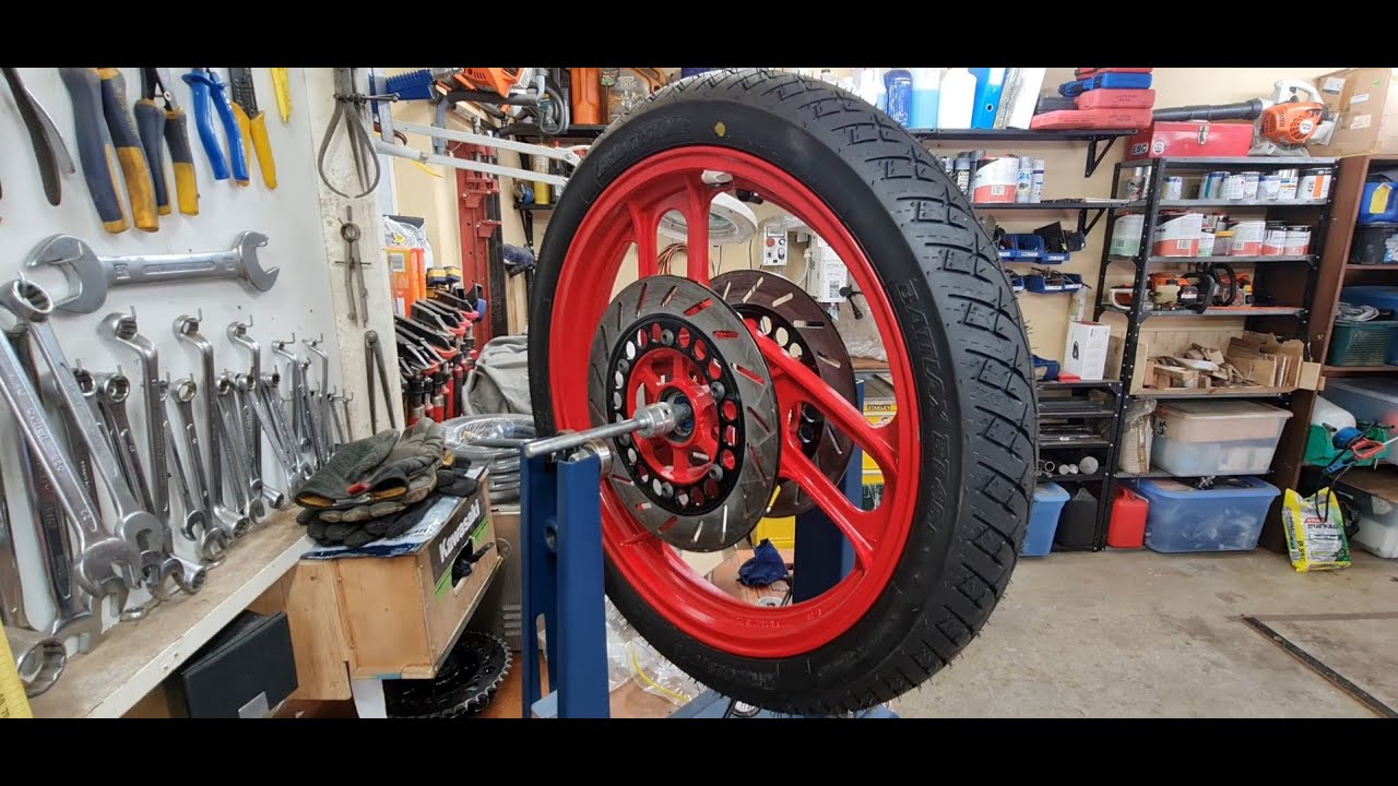 Yamaha RD/RZ Restore Part 23 - RZ250 Wheel Bearings and Disc installed