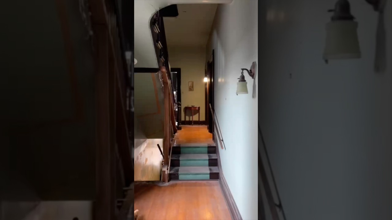 Hidden Staircase - We have to use the servant's stairs, know why?