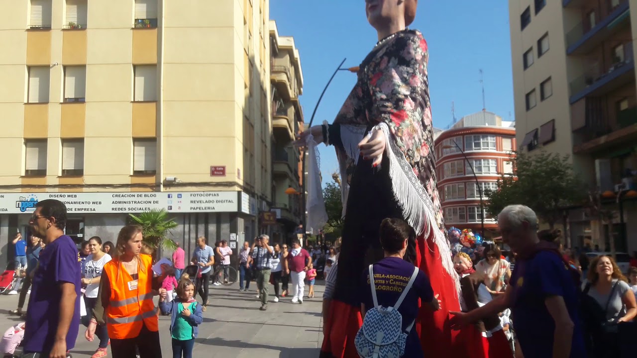 Gigantes de Logroño pasacalles fiestas 20/9/2018(1)