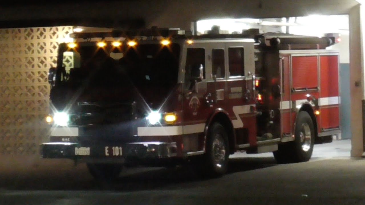 Sacramento Metro Fire Dist. Engine 101 Responding