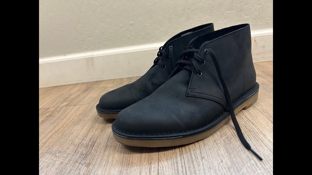 Пришивание люверсов к ботинкам Clark's Desert Boots