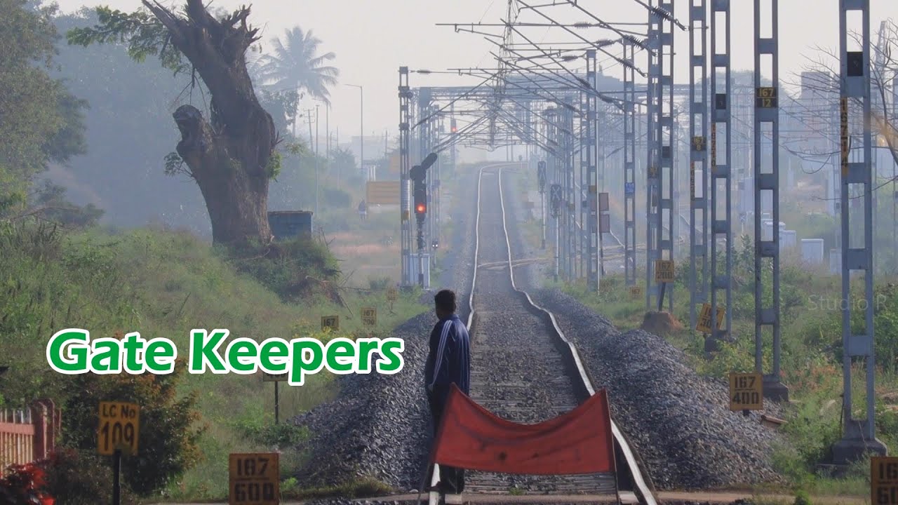 Duties of a Railway gate keeper at Manned Level Crossing
