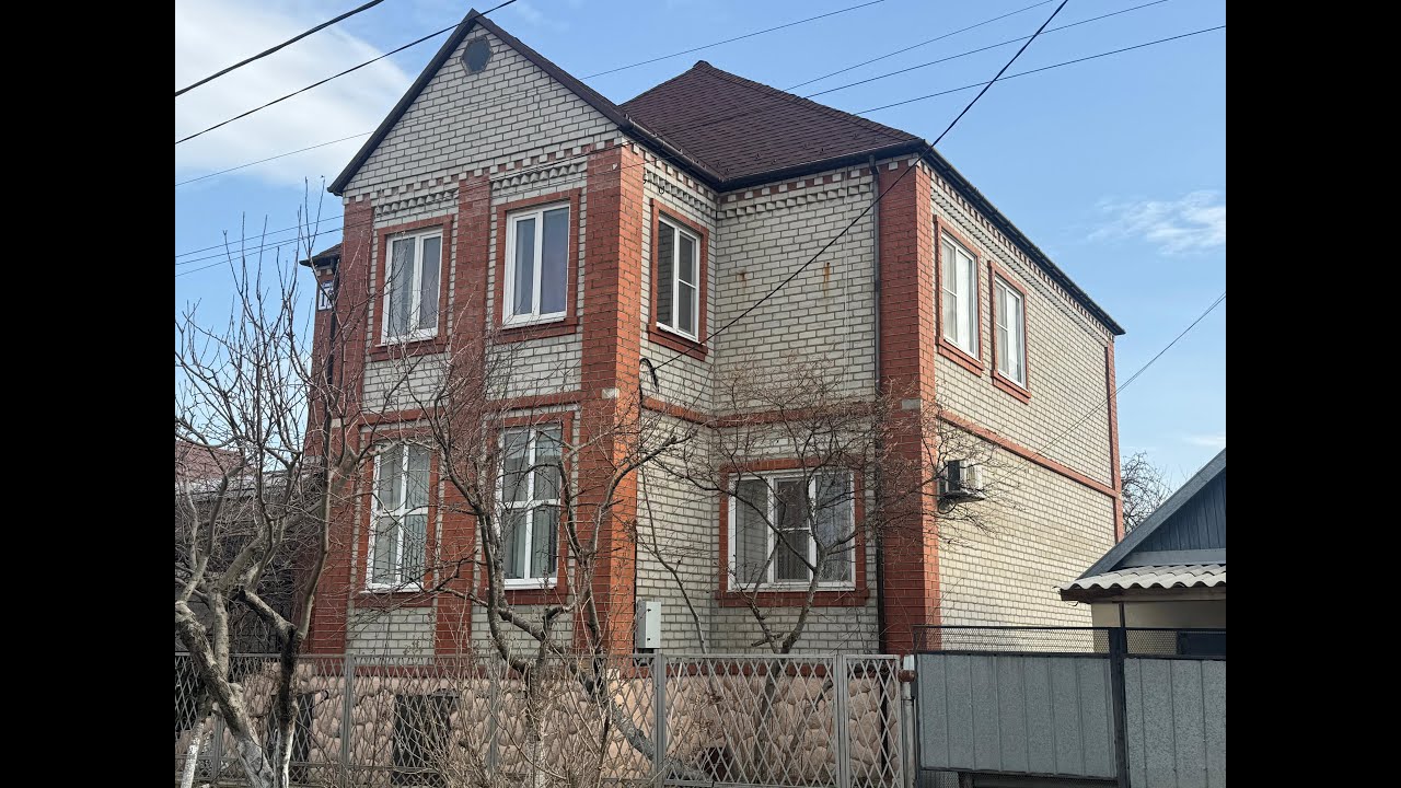 Капитальный кирпичный дом для большой семьи в г. Крымске Краснодарского края