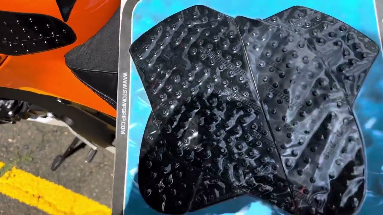 Tank Grips on Sportbikes? 🤔🧐 Do you use them?