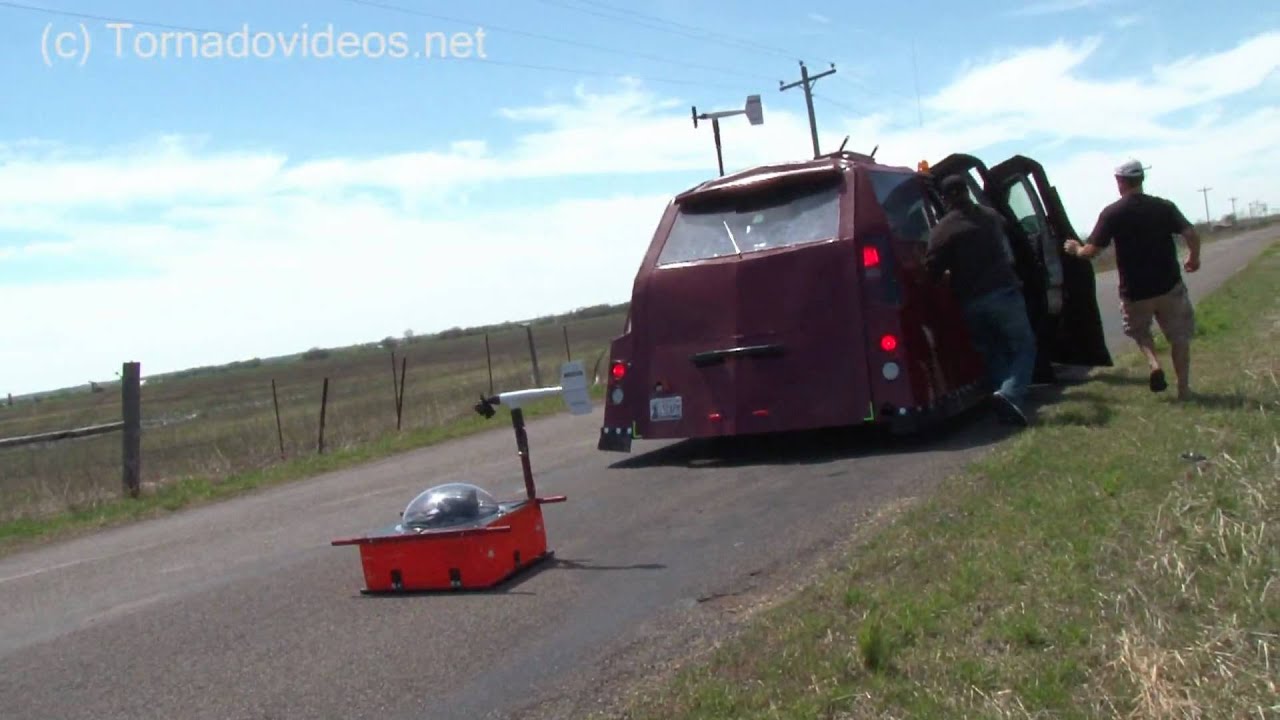 TornadoVideos.net Dominator: Storm Research Vehicle (SRV)