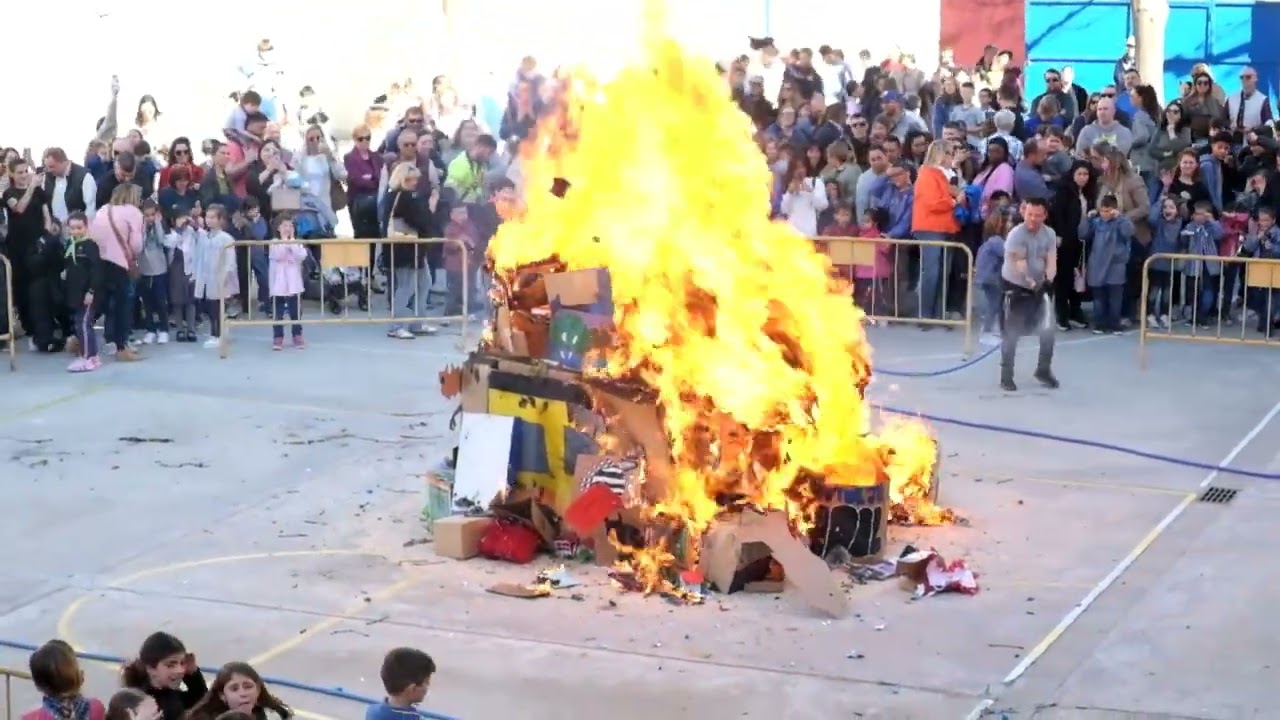 FALLES A L’ESCOLA: FESTA I MONSTRES