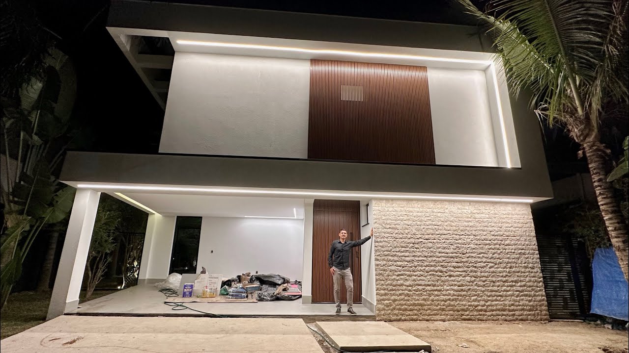 Sobrado alto padrão semi mobiliado, 4 suítes + escritório e piscina! Condomínio Taubaté Village