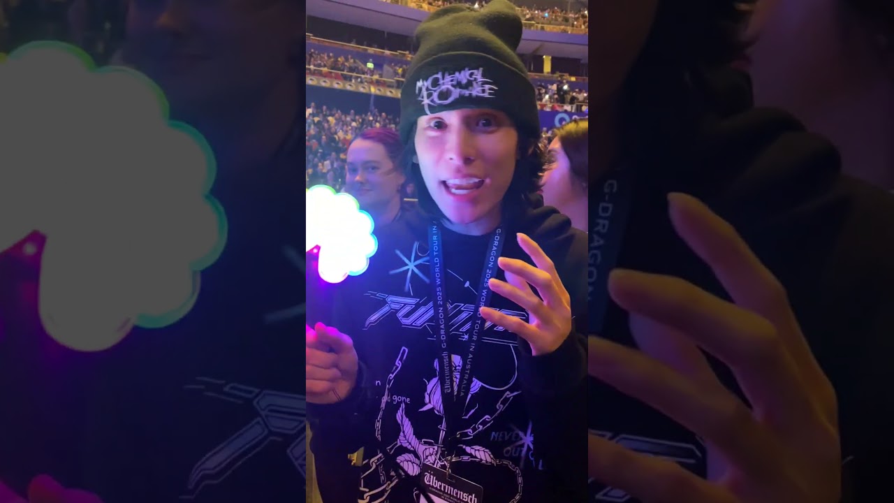 First Time Seeing G-Dragon LIVE *Unreal Energy!*