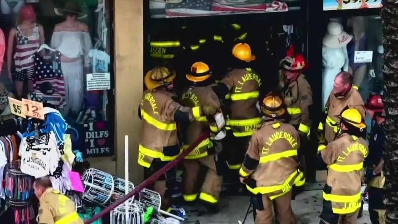 Fire breaks out at shop on Fort Lauderdale Beach