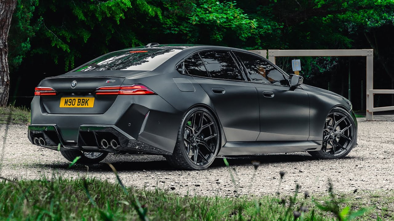 MODIFIED BMW G90 M5 | VOSSEN HF-5 | 4K