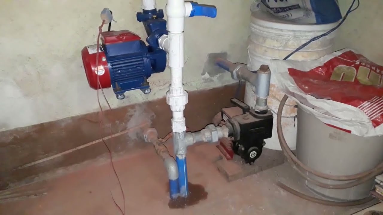TWO PUMP FITTED IN A SUCTION PIPE   एक सक्शन पाइप में लगे दो पंप