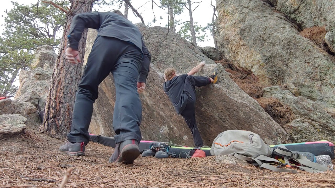 Tarrified (V5/V6) at the Border Wall