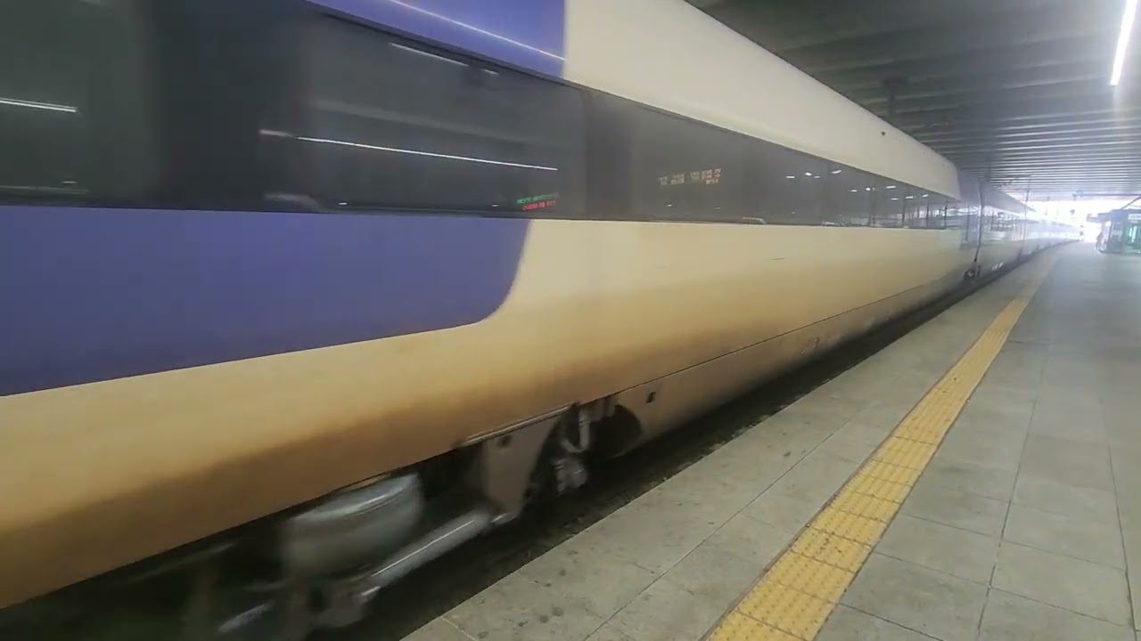  한국철도공사(코레일) 경부선 서울발 부산행 KTX-산천원강 #31열차 동대구역 발차영상 (선행 열차 #243 열차 분리 후)