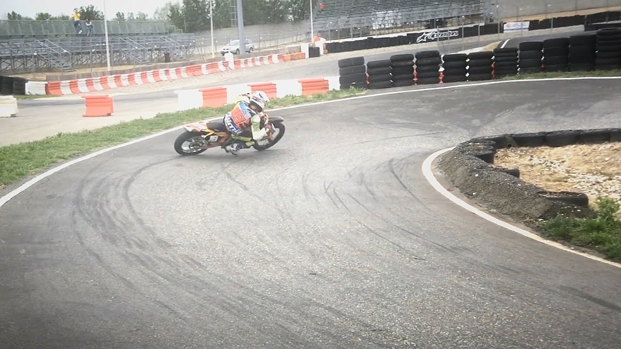 Castelletto di Branduzzo - Sky section with my Bigfoot Suzuki 500 two stroke