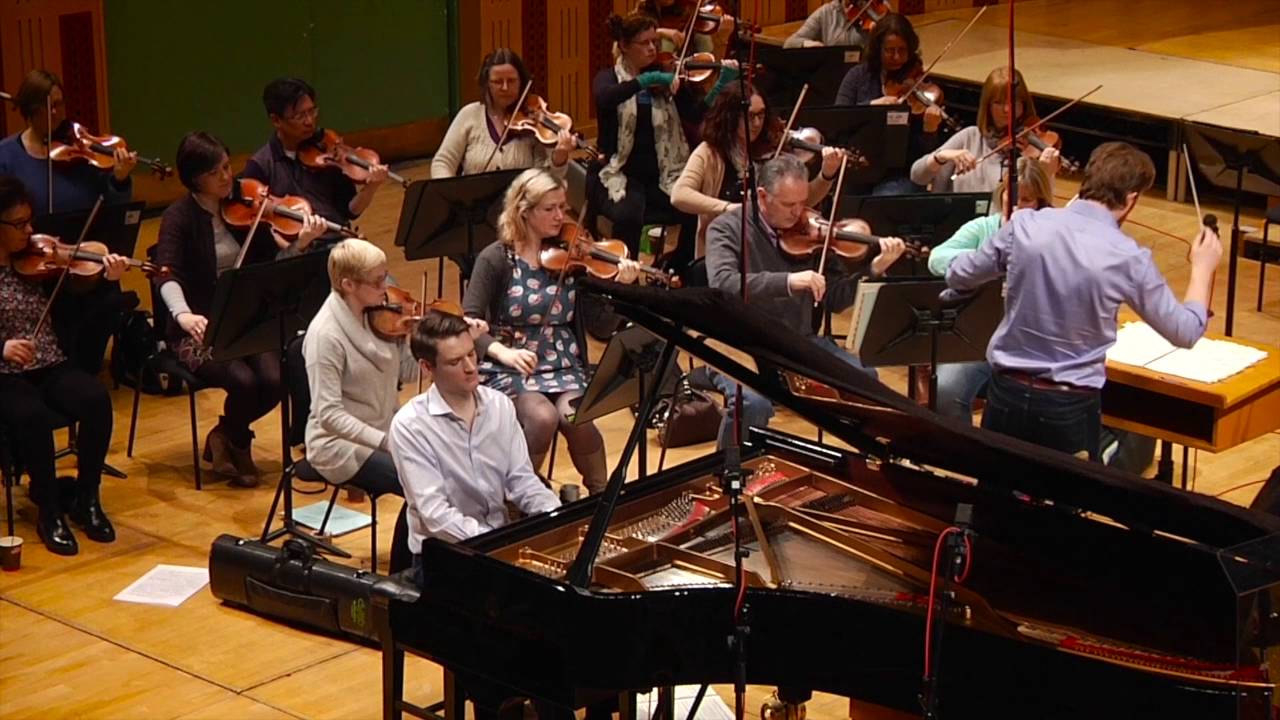 Michael McHale/ RTE National Symphony Orchestra - John Field's Nocturne in C minor