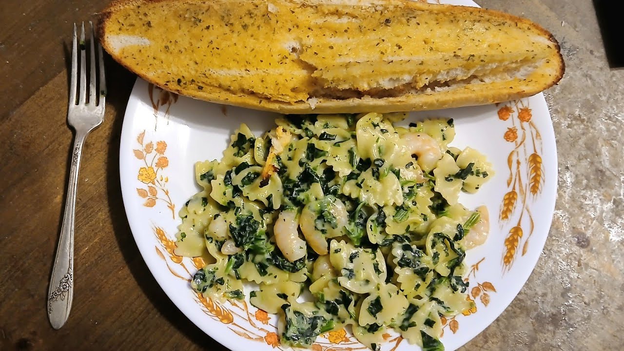 Cooking Shrimp Florentine & Garlic Bread