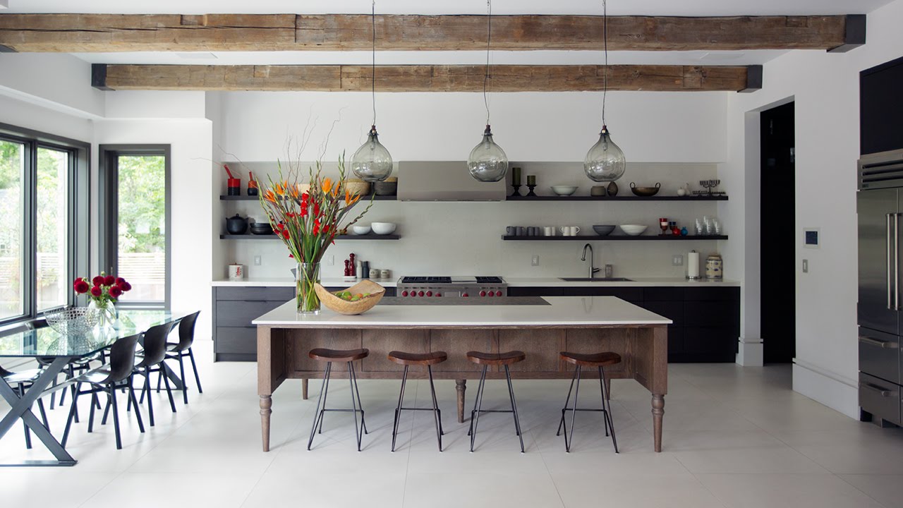 Interior Design &ndash; A Warm And Inviting Kitchen With Smart Storage