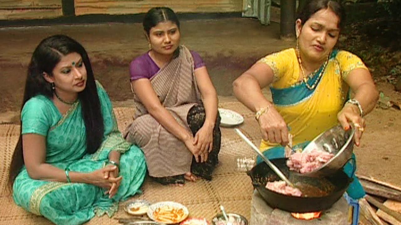 সিলেটে জৈন্তাপুরে তিল দিয়ে মুরগির মাংস রান্না || Cooking Chicken with Sesame