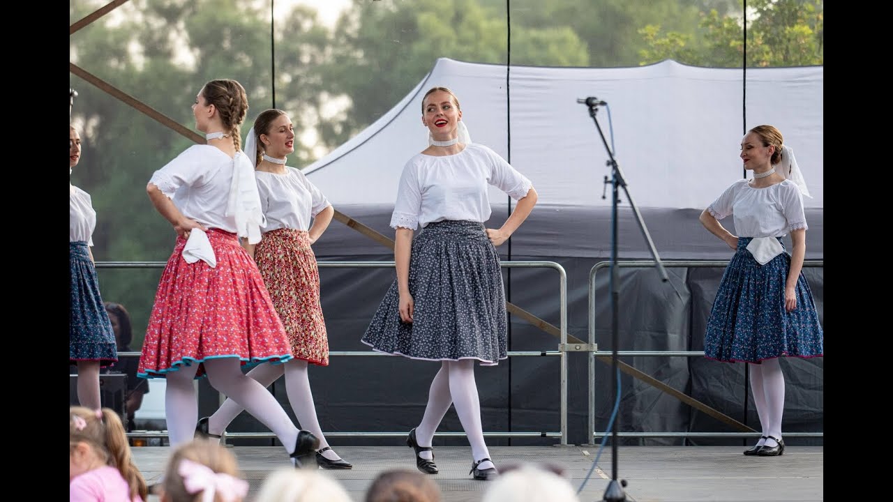 V. Folklorn&iacute; (Ne)Fest / FS Stavb&aacute;r / Karička z Pozdi&scaron;oviec