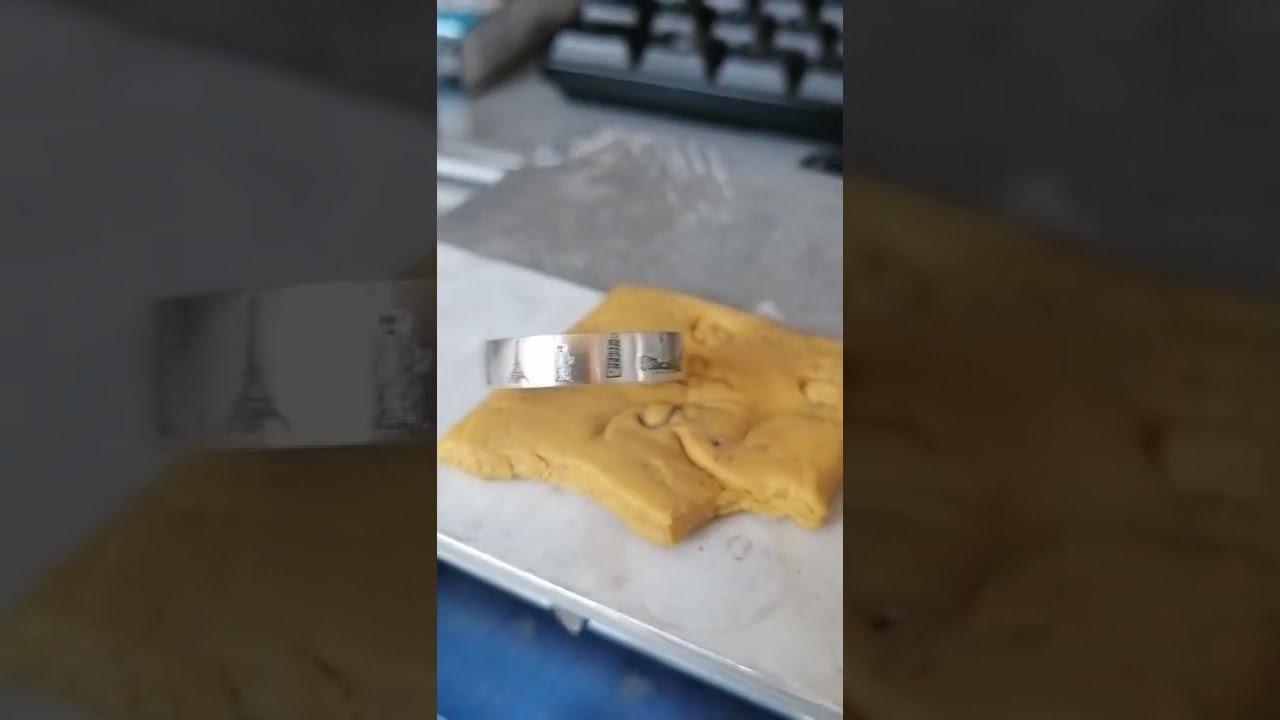 Grawerowanie laserowe - coś niecoś widziałem obraczki dla fanów podróży. Wasze pomysły 👍