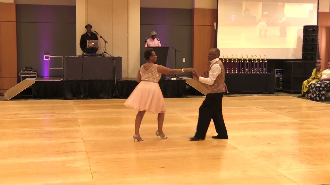Michael Rainey & Wanda Scott - Novice Ballroom Category