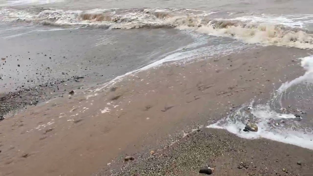 A fresh morning on the beach 