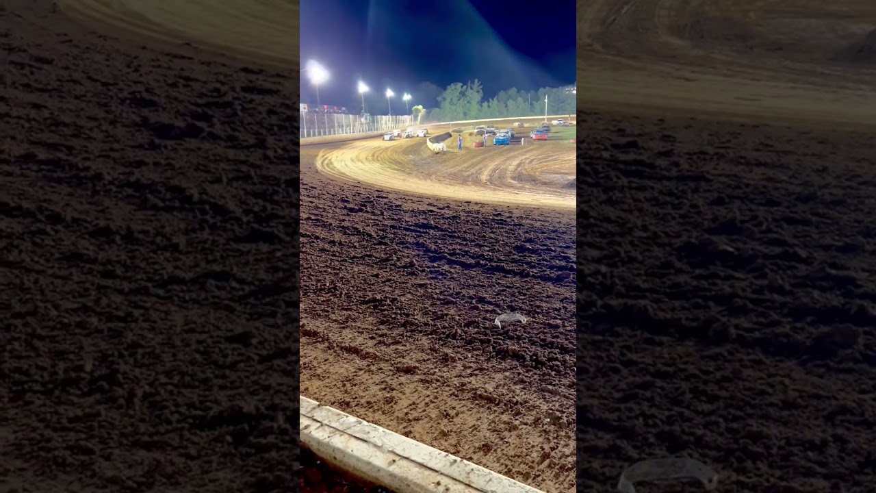 Crawford County Speedway heat race 