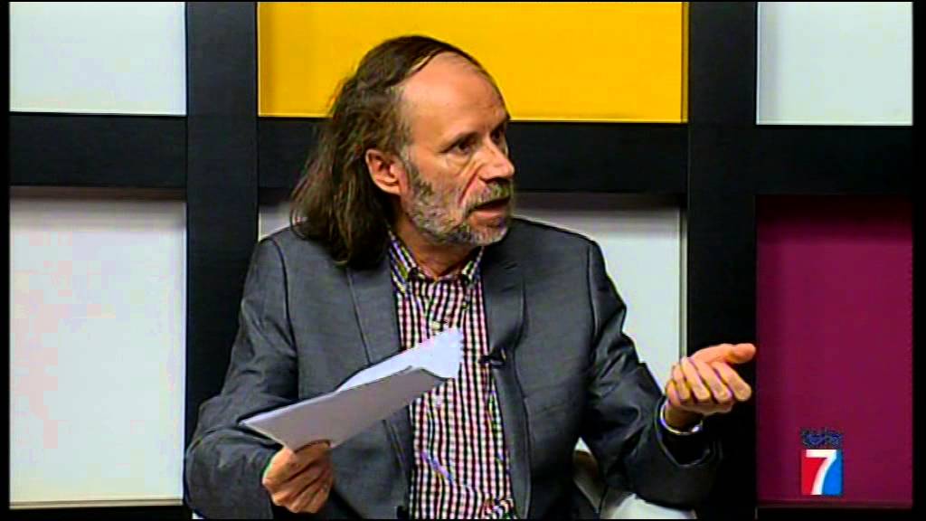 La importancia de la lectura en nuestra vida con el escritor Salvador Robles