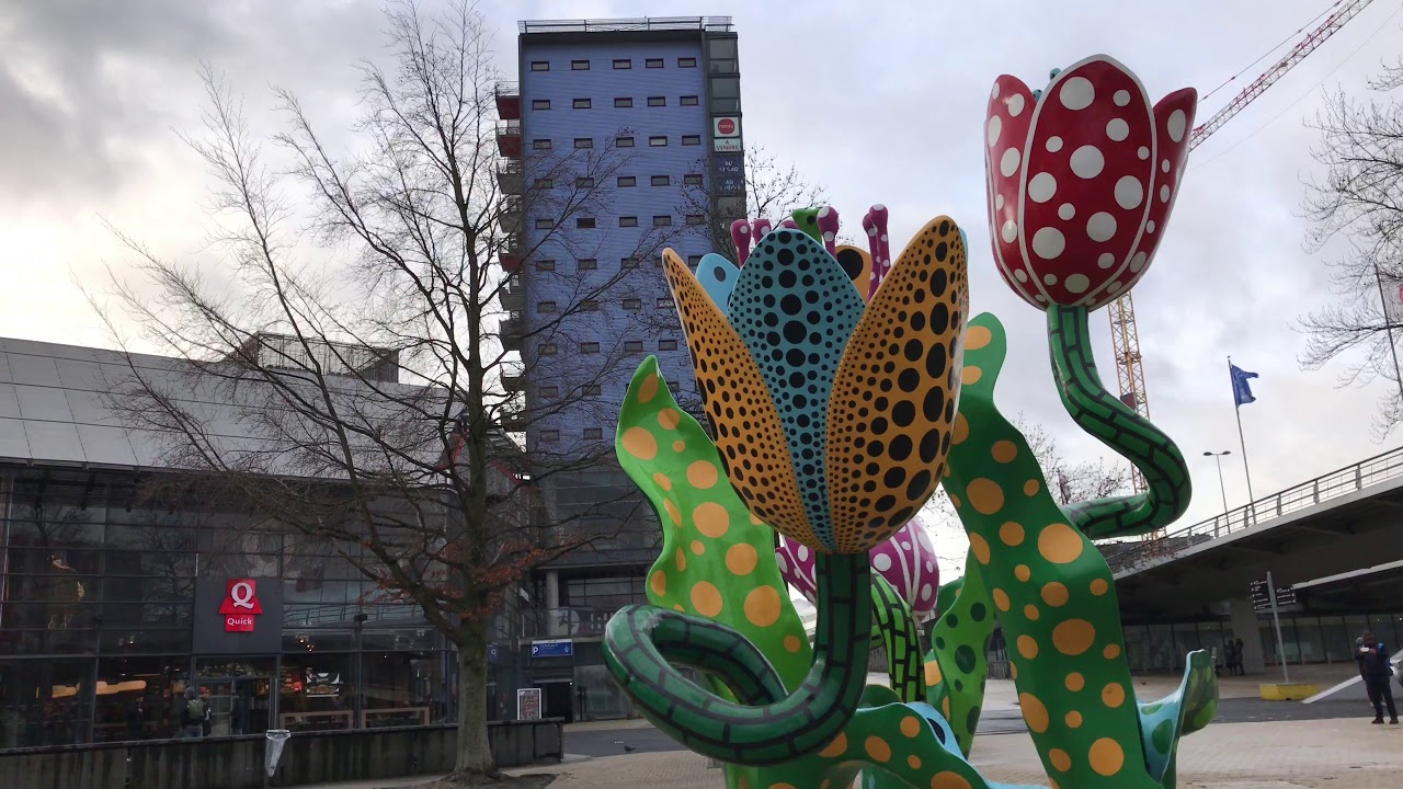 Walking Tour of the Euralille District in Lille, France 2017