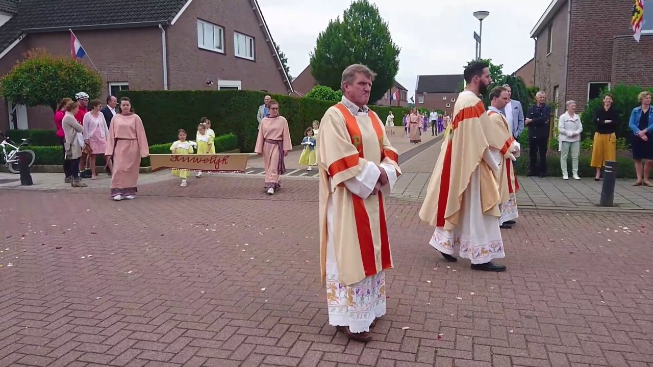 Processie Bronk Oost-Maarland 2017.