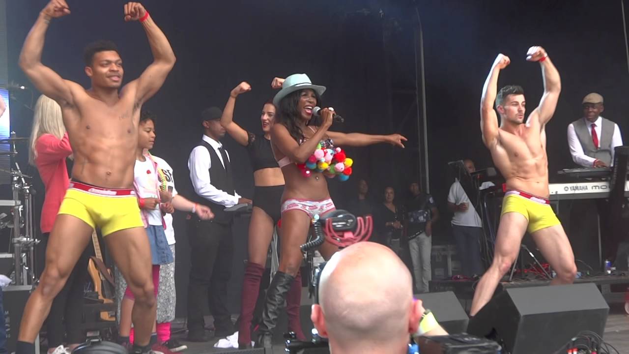 Ruth & Sinitta - So Macho @LetsRockBristol