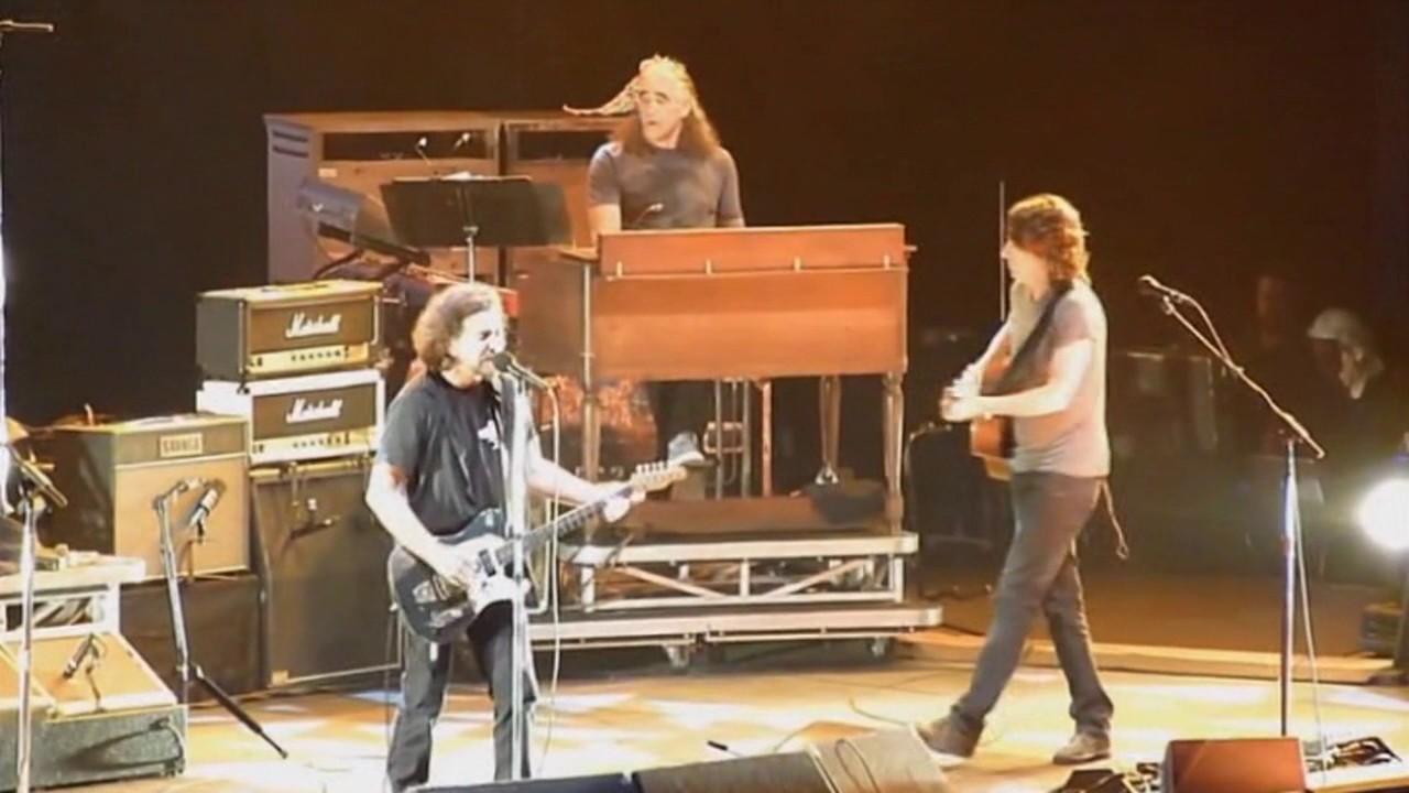 Pearl Jam - M.E.N. Arena, Manchester, 06.21.2012