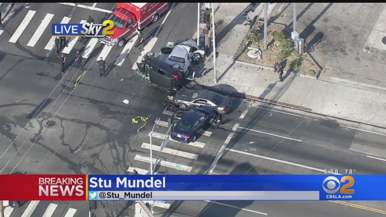 3 Transported To Hospital Following 4-Vehicle Crash In South LA