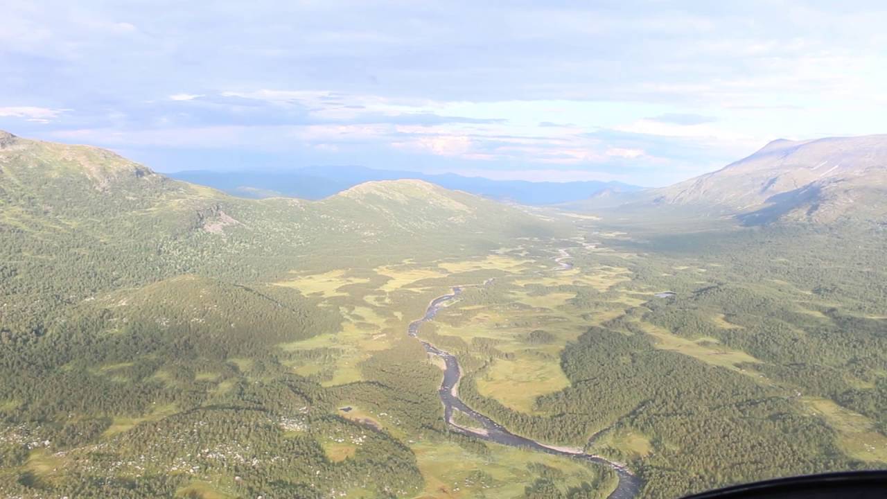 Helikoptertur fra Tarraluoppal til Kvikkjokk/Helicopter trip from Tarraluoppal to Kvikkjokk