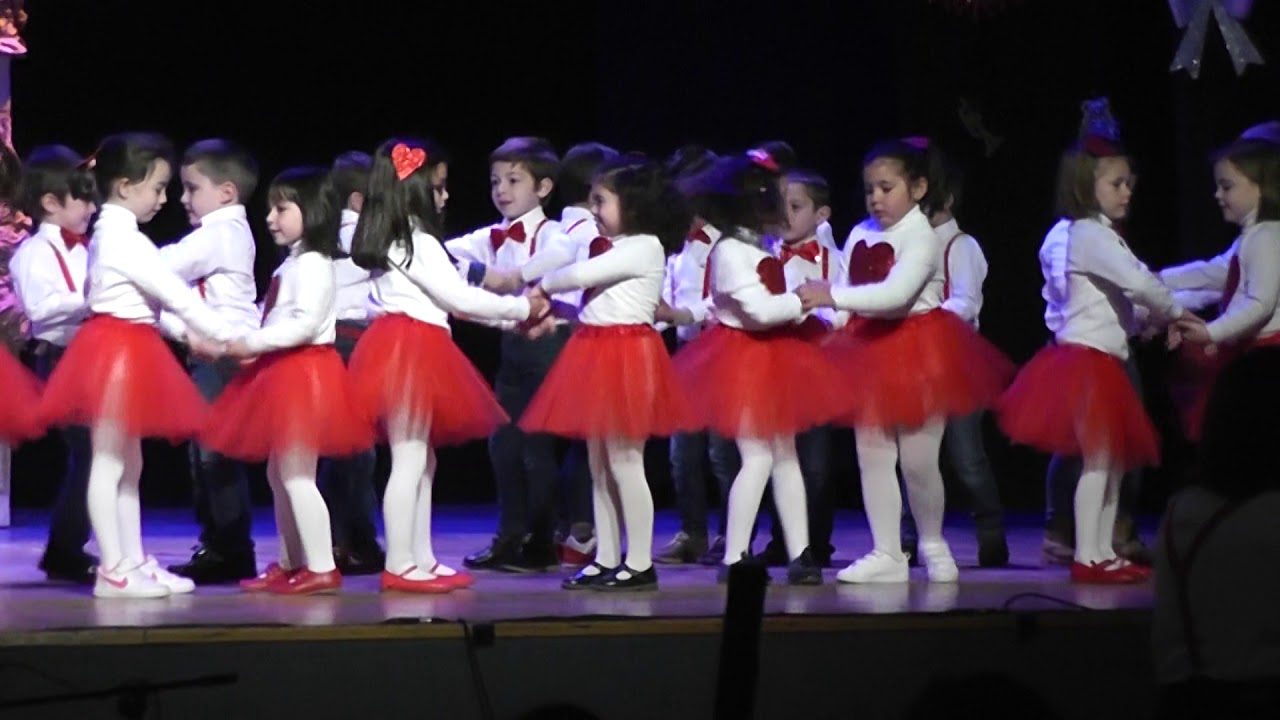 Corre, salta, juega, es Navidad.Infantil 5 años. Navidad 2017