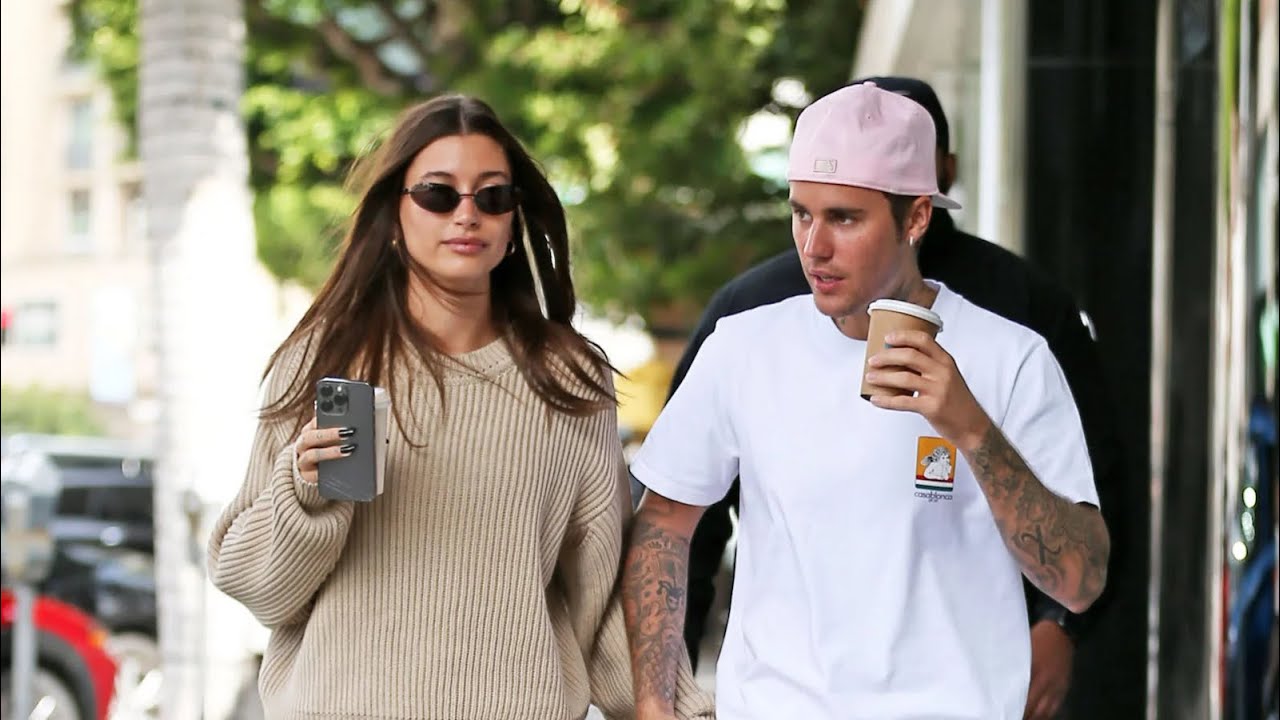 Justin & Hailey Bieber Reading👀👶🏼💕(Someone is in baby fever)