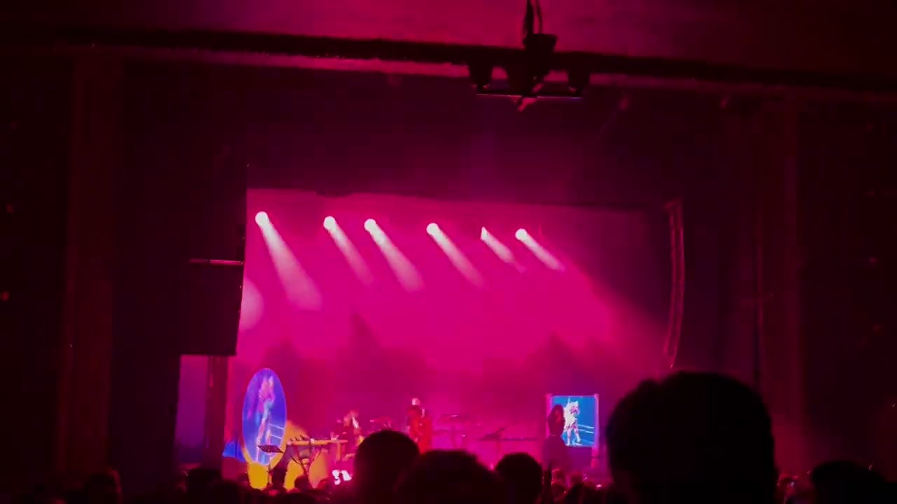 Magdalena Bay - You Lose! (Live 05/16/25 at the Rialto Tucson)