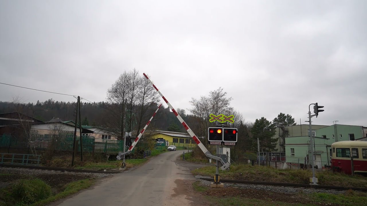 Železniční přejezd Potštejn - 21.11.2021 |Czech railroad crossing