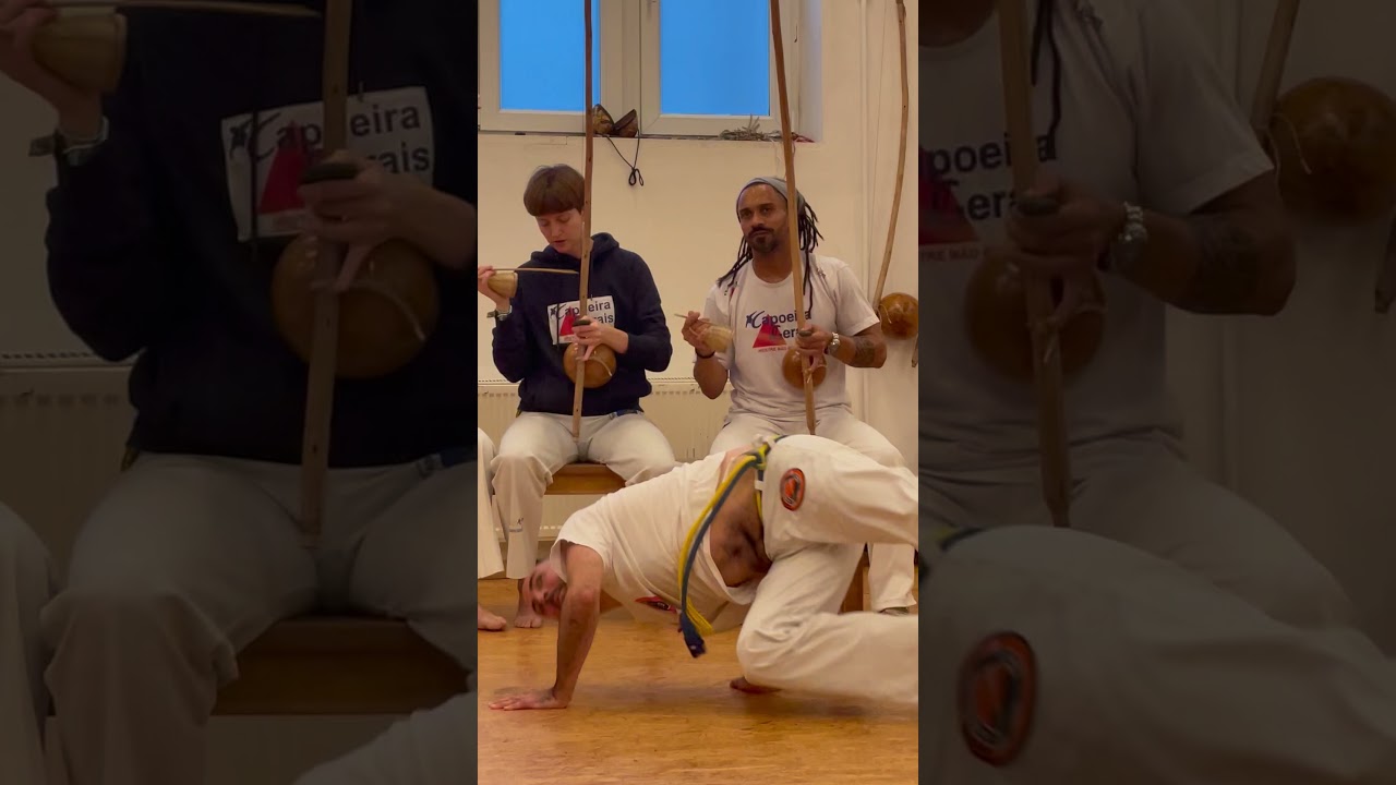 Viola. #capoeiratreina #capoeira4all #capoeira #capoeirageraisberlin #capoeiragem #music #berimbau
