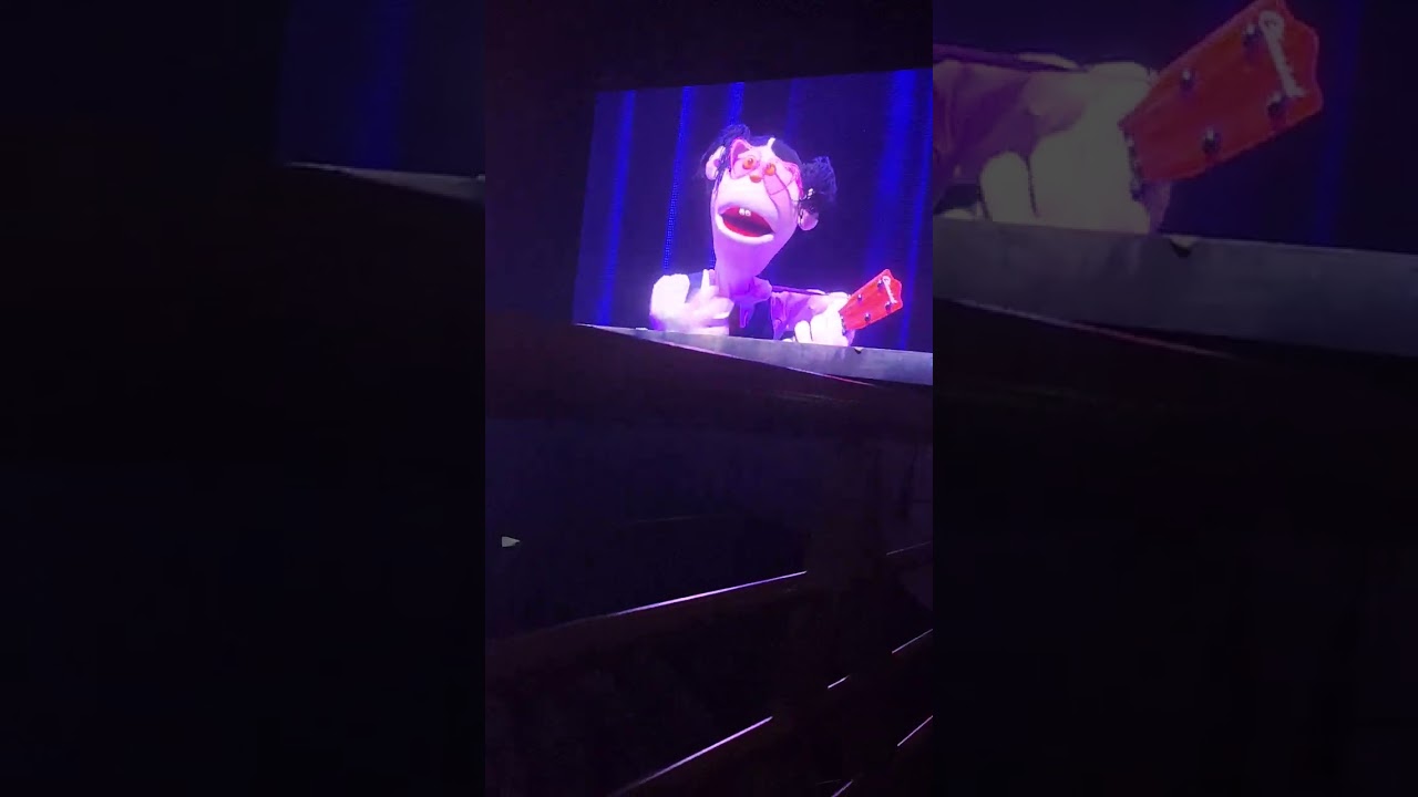 31 minutos Movistar arena son pololos, nunca un siete me voy a sacar y diente blanco no te vayas