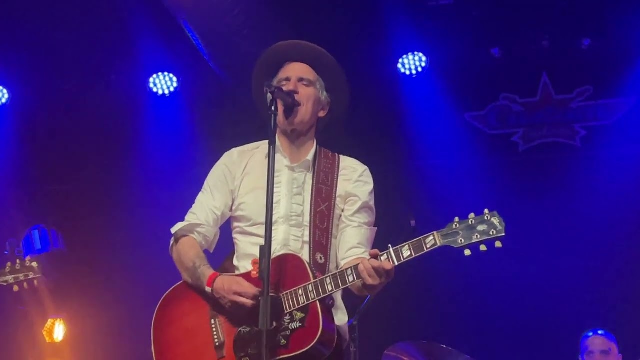 MIKEL ERENTXUN & MARINA IÑESTA - Esos Ojos Negros (Live Sevilla 2024)