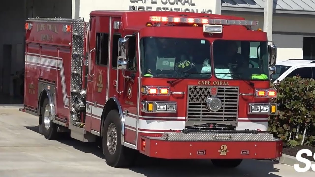 Cape Coral FL Fire Dept. Rescue 2 Responding