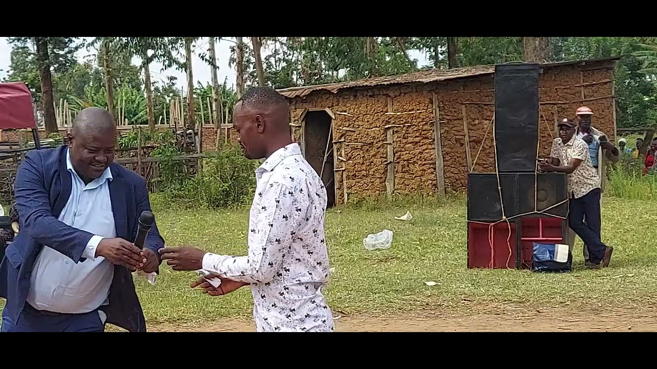 Former Mbakalo MCA aspirant pay tribute to late Isaac Wangila Wepukhulu  at Makunga,Mbakalo ward