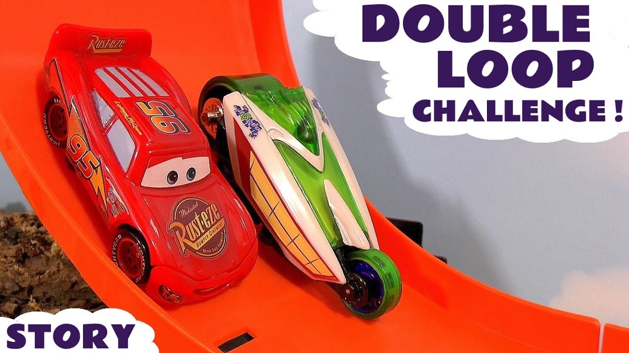 Toy Car Double Loop Challenge Racing Story with McQueen