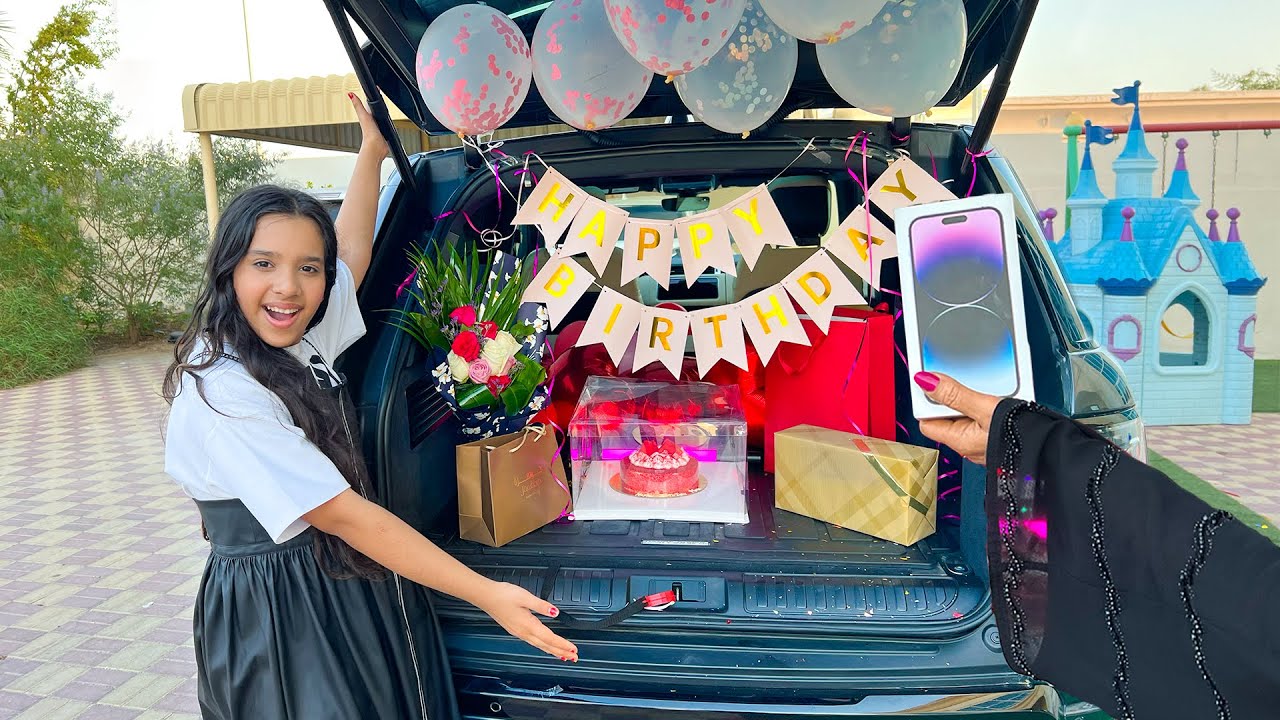 Мы отпраздновали мамин день рождения в машине! Шифа ❤️