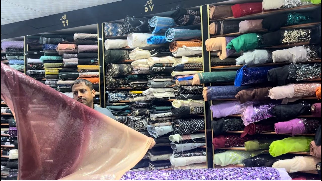 أقمشة متنوعة من محل الصقر مول عنوان حي الصفا مقابل سوق المرجان مدينة جدة🇸🇦